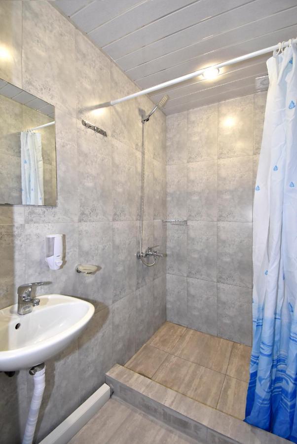 Tumanyan Hostel And Tours Ереван Номер фото