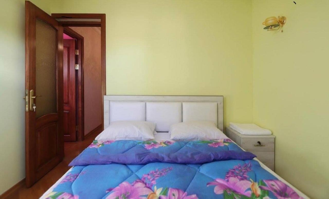 Tumanyan Hostel And Tours Ереван Номер фото