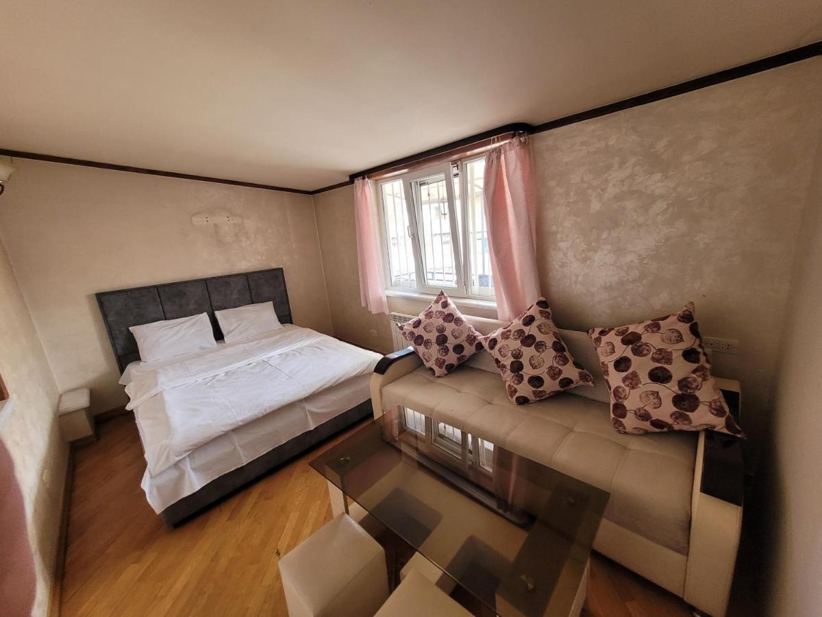 Tumanyan Hostel And Tours Ереван Экстерьер фото